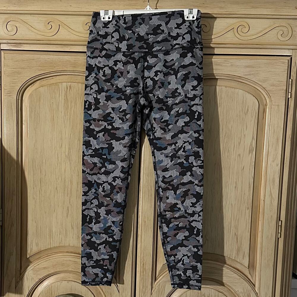 Spyder women’s leggings size M medium‎ black and gray